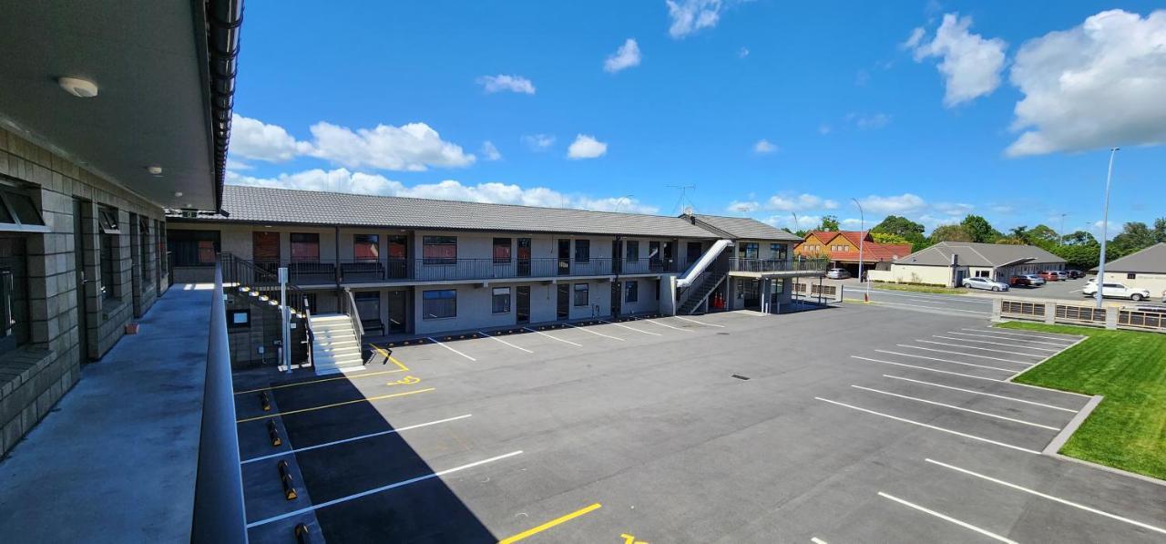 Auto Lodge Motel Hamilton Exterior photo